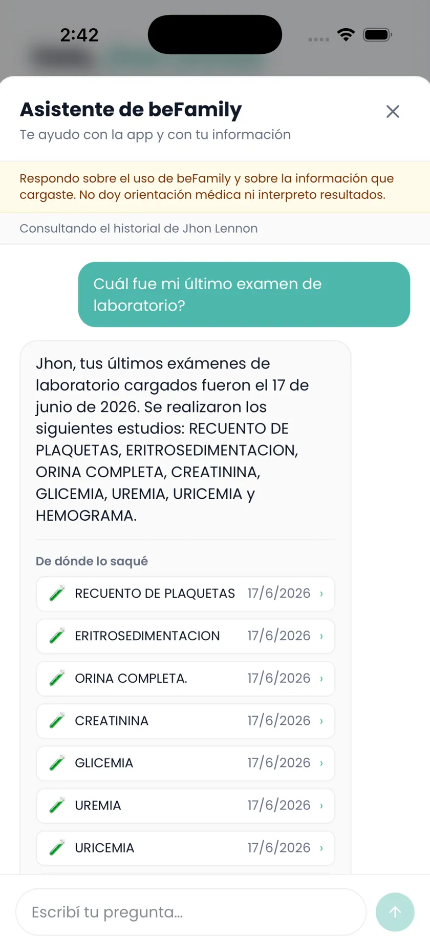 Asistente de beFamily respondiendo sobre los estudios cargados, con la lista de fuentes y el aviso de que no interpreta resultados